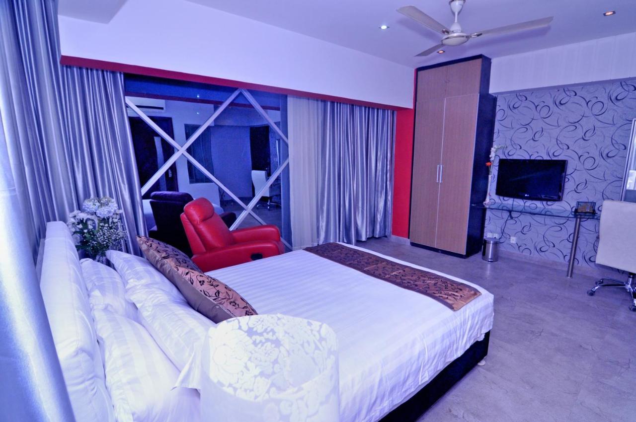 Contemporary Heights Hotel And Apartments Dhaka Room photo